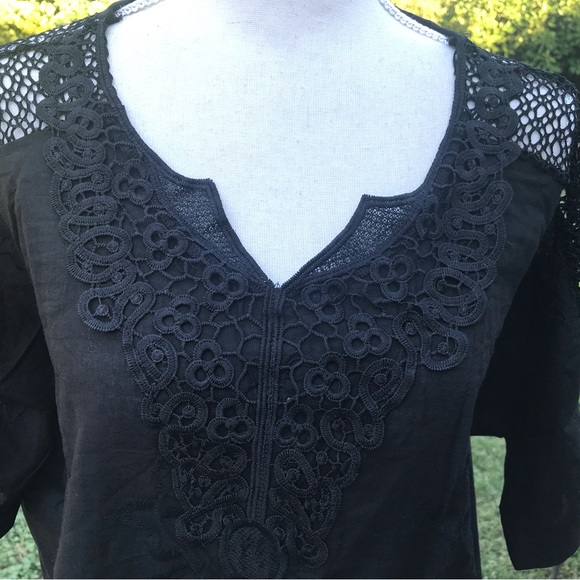 Black Lace eyelit Embroidery Top Size L - Picture 5 of 7